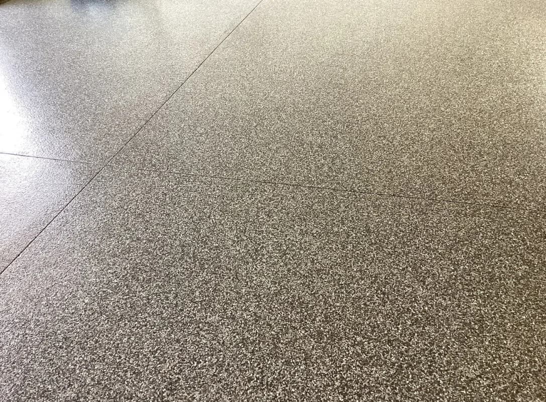 Seamless coated floor with daylight across it
